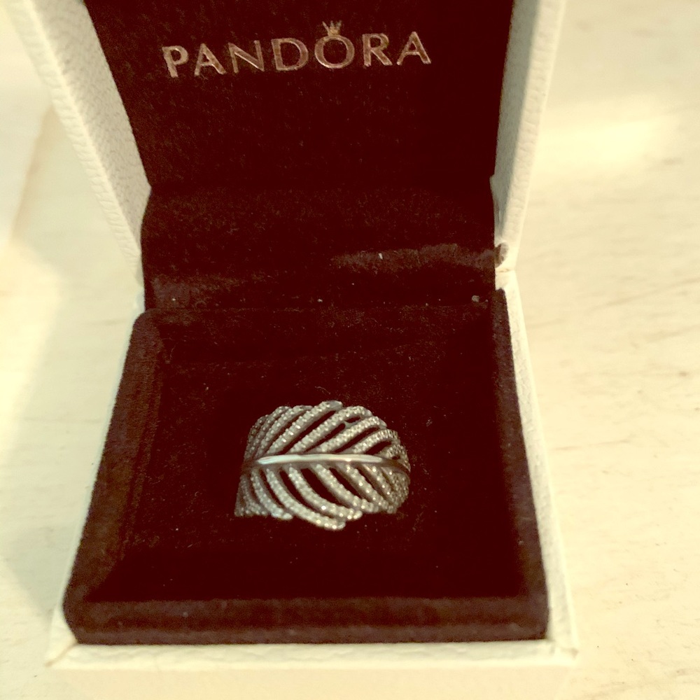 Pandora “Light as a Feather” collection ring
